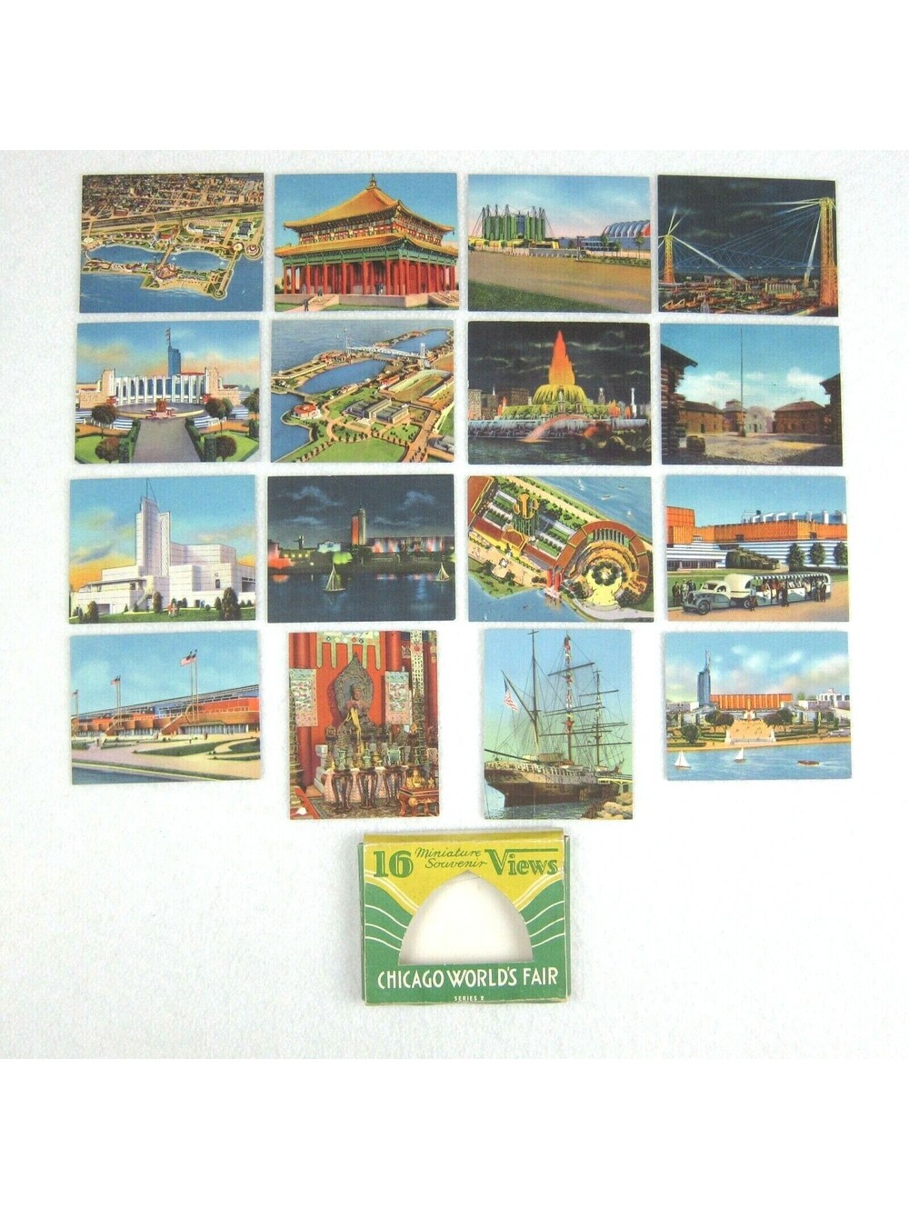 Vintage 1933 Chicago World's Fair 16 Trading Card Mini Souvenir Views with Box